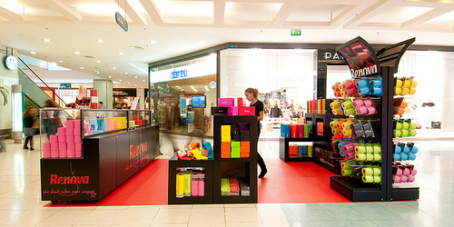 Primera Pop-Up Store de Renova® en España realizada por BigPrints© Primera Pop-Up Store de Renova® en España realizada por BigPrints©
